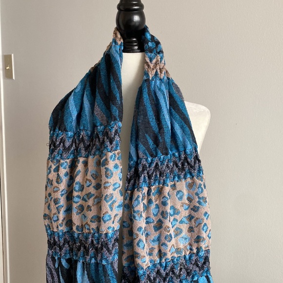 - Beautiful scarf 🧣 for woman’s - Picture 4 of 10